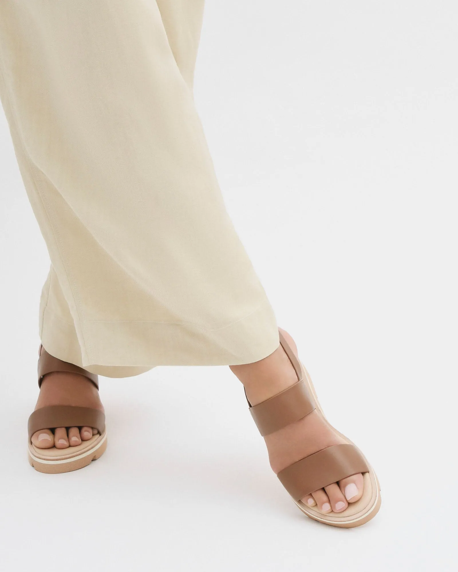 KINNEY WEDGE SANDAL DARK TAN LEATHER