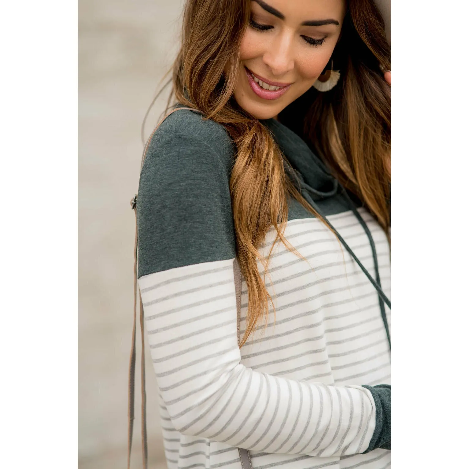 Solid Shoulder Striped Cowl Neck Sweatshirt