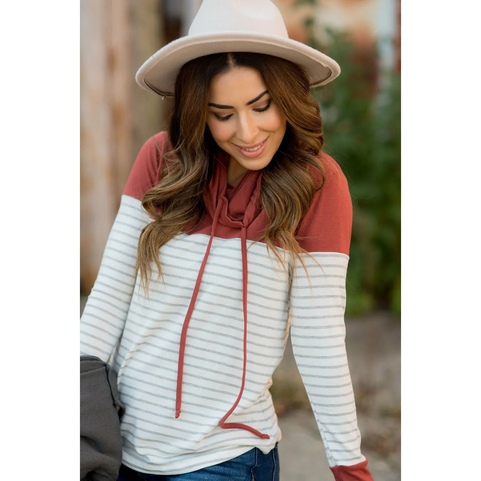 Solid Shoulder Striped Cowl Neck Sweatshirt