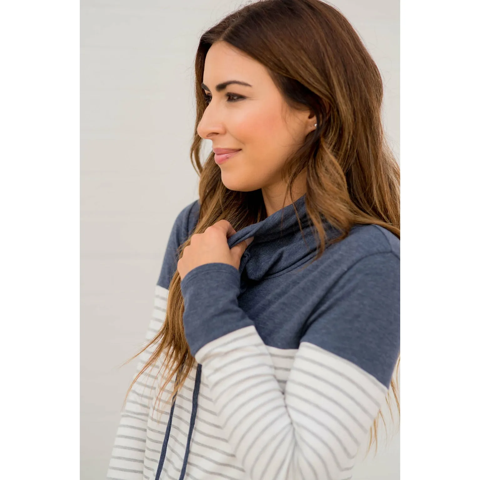 Solid Shoulder Striped Cowl Neck Sweatshirt