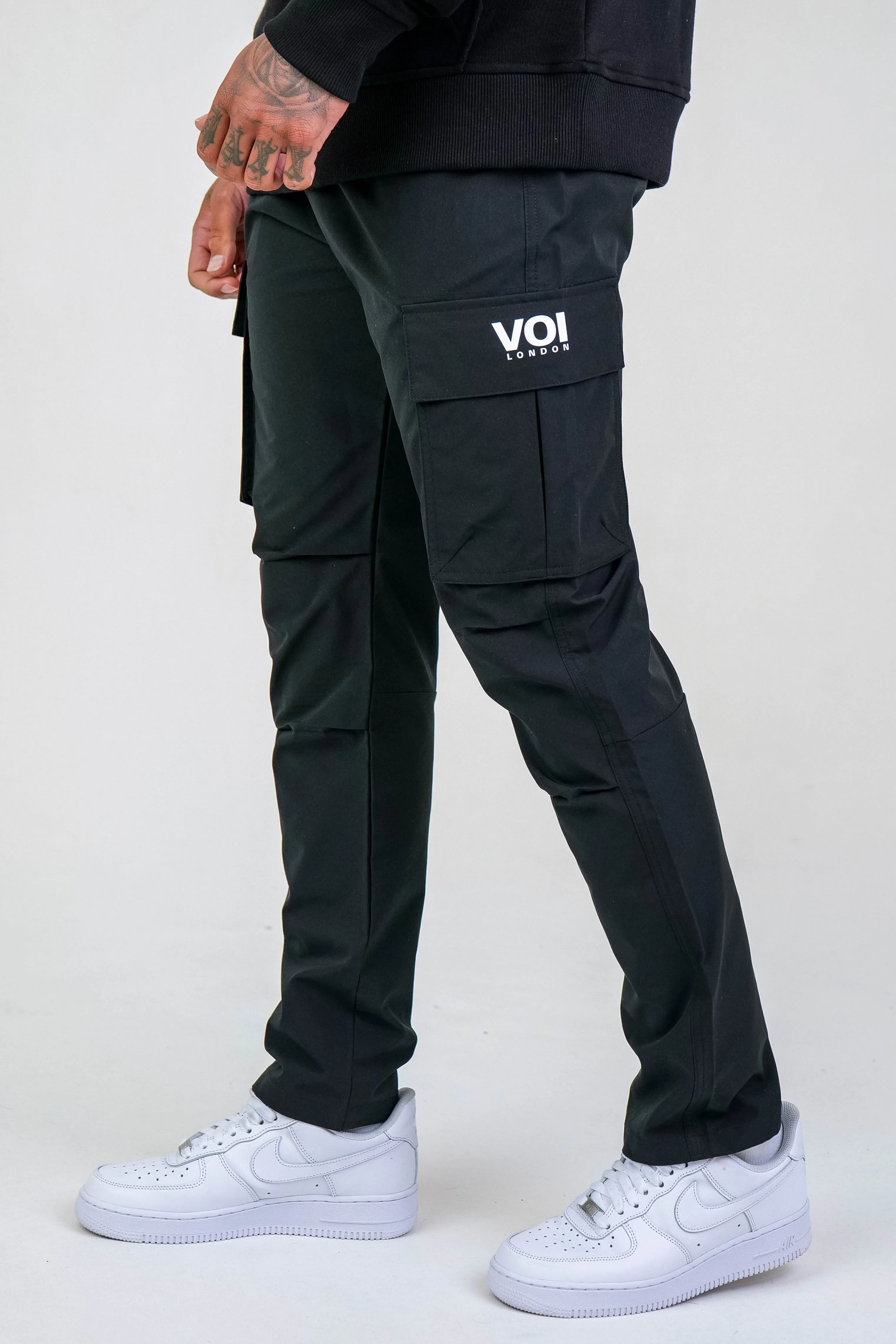 Stanhope Tapered Woven Cargo Pants - Black