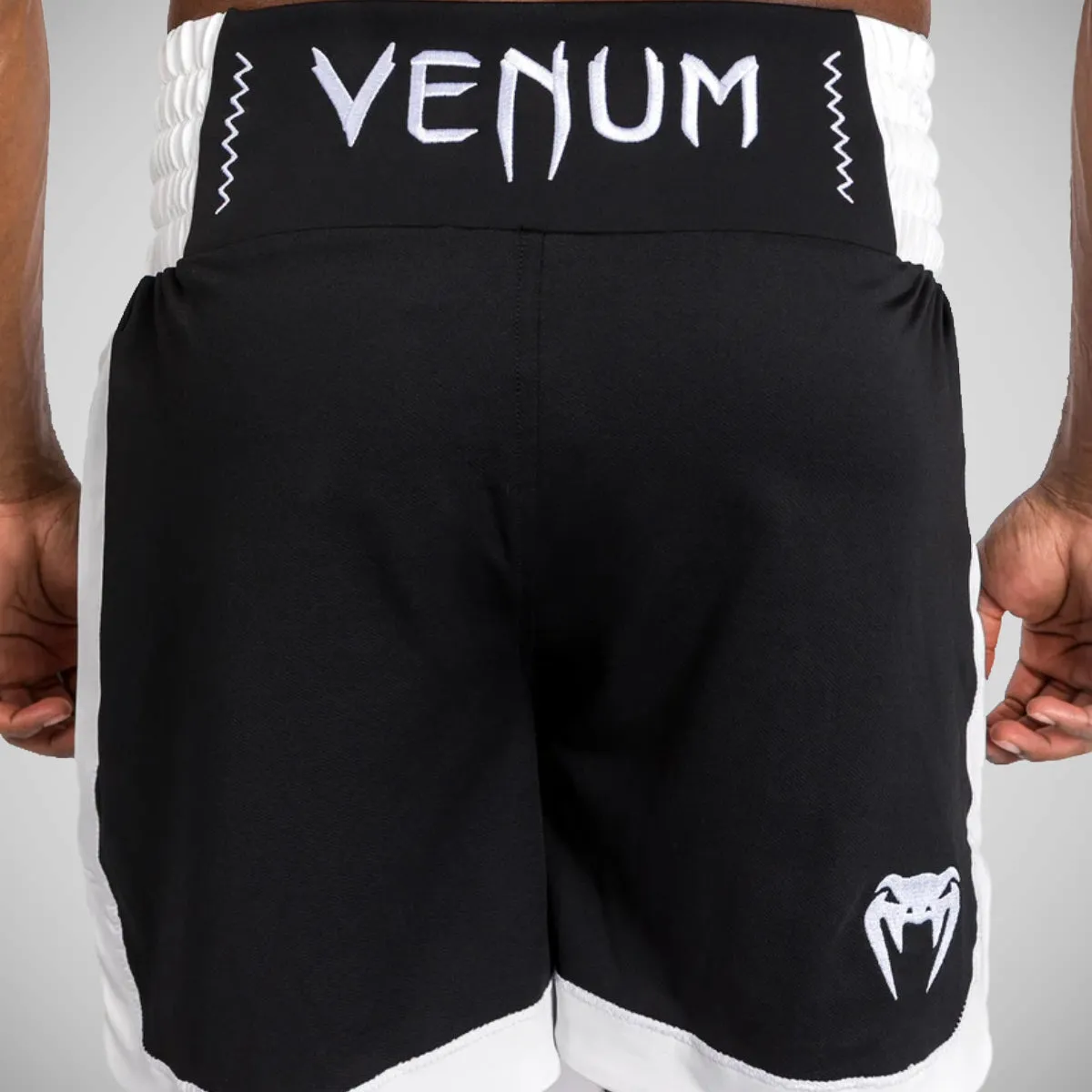 Venum Classic Boxing Shorts White/Black